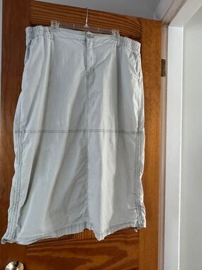 3X Skirt with Pockets